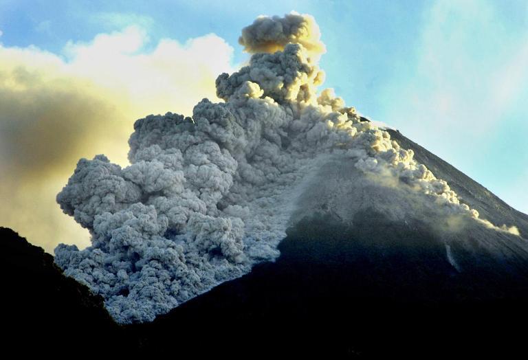  Terjadi Letusan Freatik di Gunung Merapi, Status Normal Belum Ada Korban Jiwa