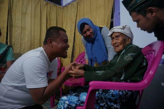  ‘Nenek Bendera‘ Penjahit Bendera Merah Putih Pertama di Maluku Utara Wafat