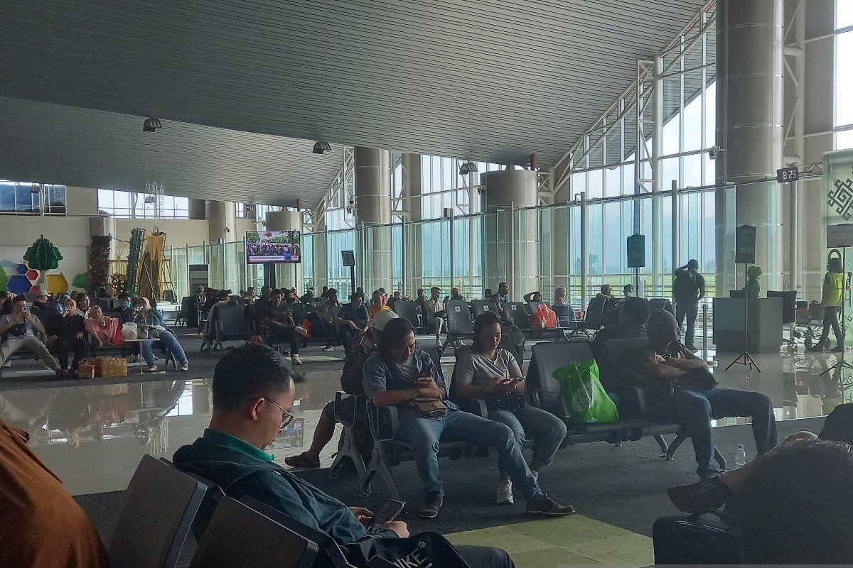 Bandara Sam Ratulangi Ditutup Sementara, Dampak Abu Vulkanik Gunung Ruang