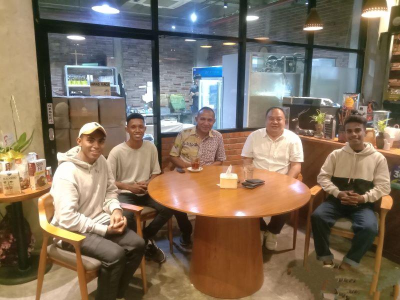 926-kika__antonius_ama_kamore_adri_chris_nico_boni_gorangmau_dari_komite_sekol