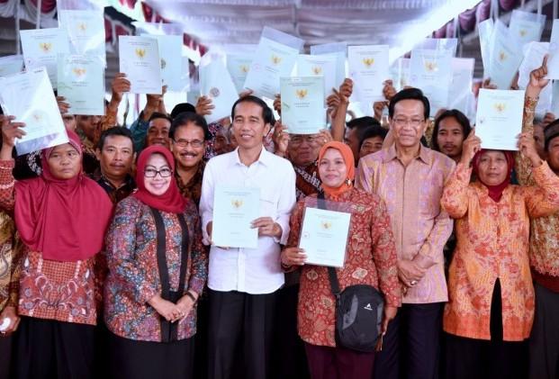  Melanjutkan Program-program Pro-Rakyat