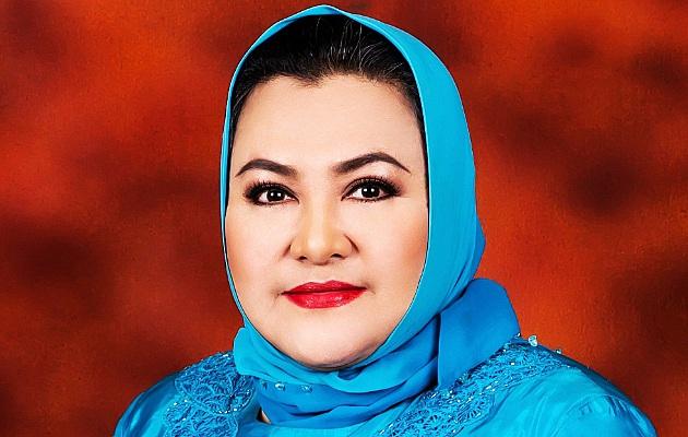  Emilia Contessa Mendaftarkan Diri sebagai Calon Senator
