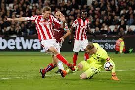  Setelah Taklukkan Leicester, West HAM Dekati Zona Aman