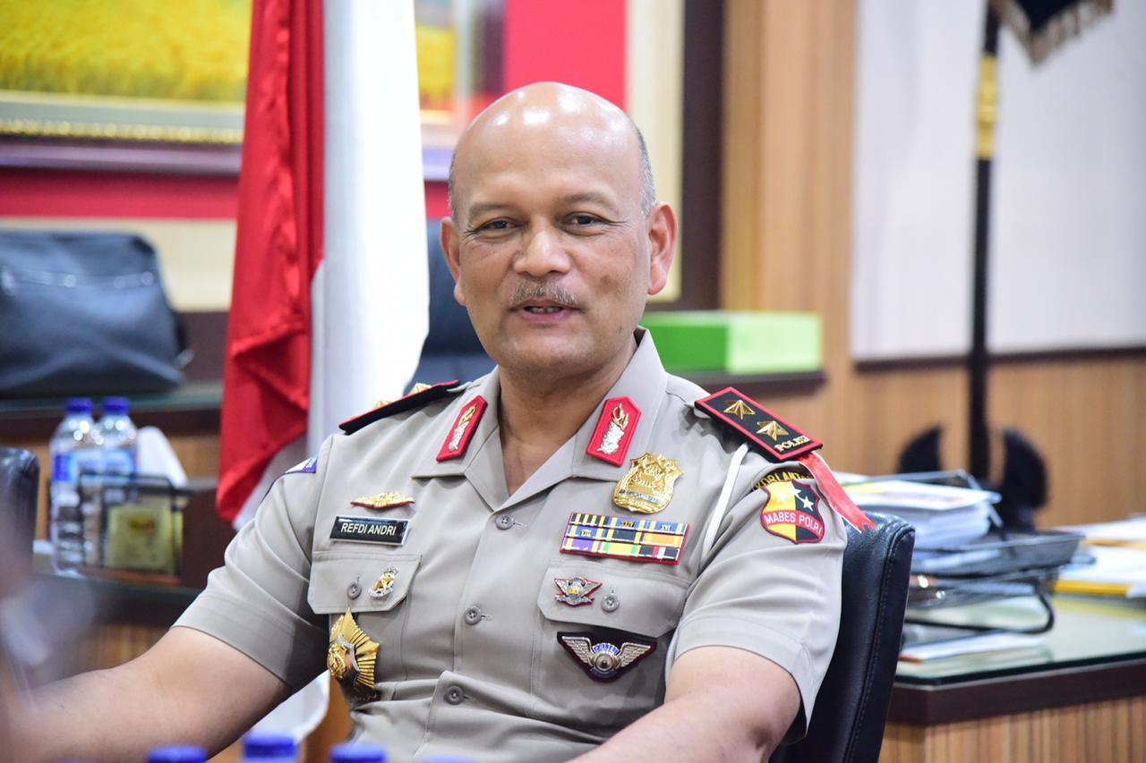  Kakorlantas: Tol Jakarta-Cikampek Arah Jakarta Padat