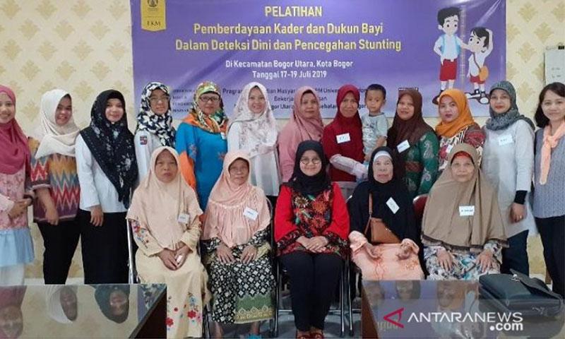  FKM UI Berdayakan Dukun Bayi untuk Cegah Kekerdilan Anak