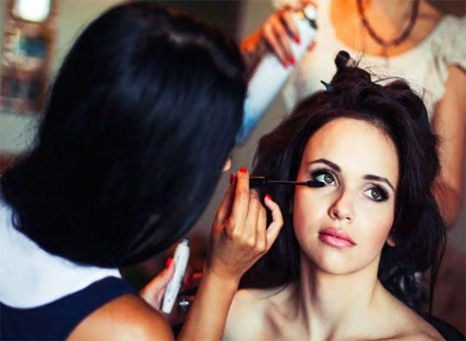  Mata Indah pada Hari Pernikahan