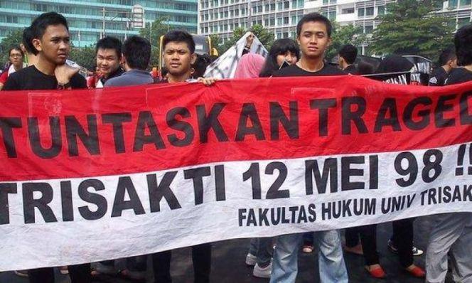  Hasil Riset Ungkap, Publik Ragu Presiden Jokowi Mampu Selesaikan Kasus HAM Berat