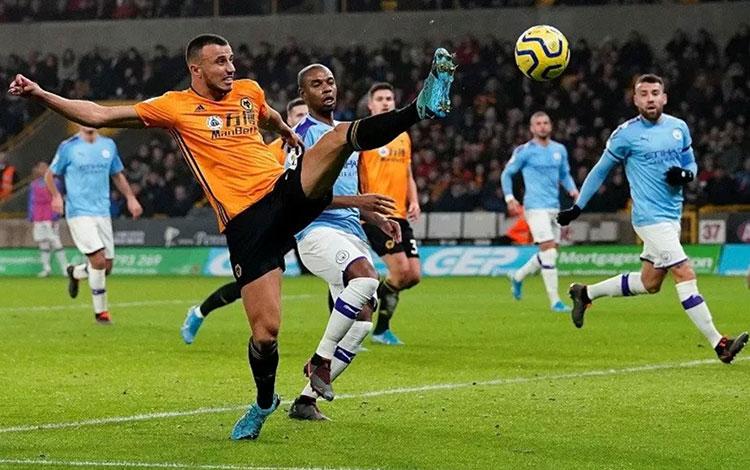  Gelandang Wolverhampton Doakan Liverpool Jalani Hari Buruk di Anfield