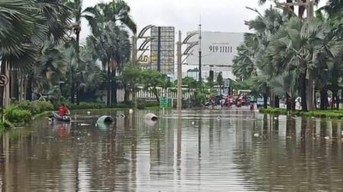  Pengelola Mal Tuntut Ganti Rugi akibat Banjir ke Pemprov DKI 