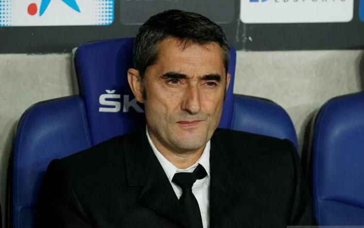  Valverde Dipecat Barcelona, Pochettino dan Setien Siap Jadi Pengganti