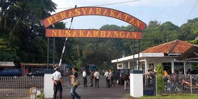  Puluhan Napi di Lapas Nusakambangan Dibebaskan