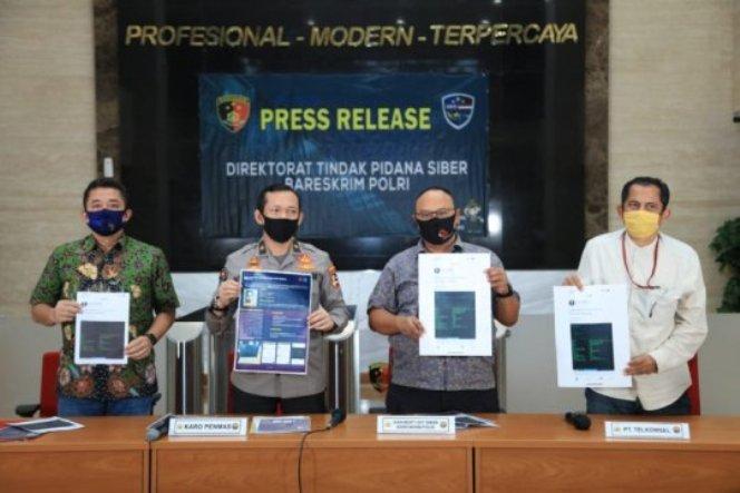  Akhirnya Pelaku Pembobol Data Denny Siregar Ditangkap Bareskrim Polri