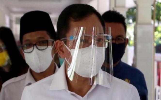  Beranda Ruang Diskusi  Tegaskan Kemenkes Sudah Melakukan Tugasnya dengan Baik