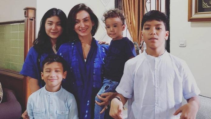  Ketegaran Wanda Hamidah Jadi Orangtua Anak Spesial