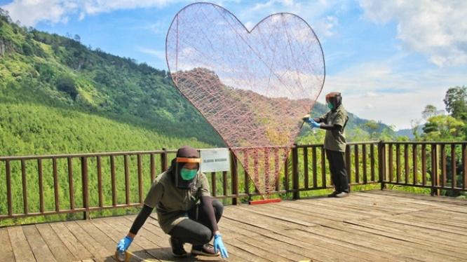   Simak Ini Cara Aman Berwisata di Masa Adaptasi Kebiasaan Baru