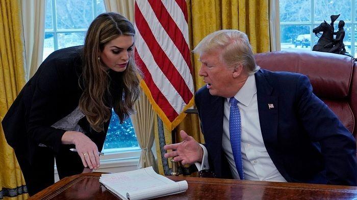  Hope Hicks, Penasihat Utama Trump Dinyatakan Positif COVID-19