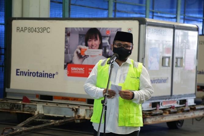  Menag Yaqut Ajak Umat Indonesia untuk Tidak Ragu Divaksin Sinovac