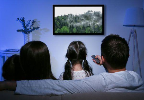  Memilih Tayangan Edukasi untuk Anak