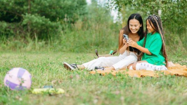  Tantangan Ibu Bekerja, Komunikasi dan Pendekatan Emosional dengan Anak 