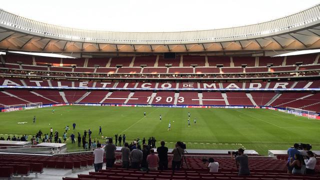  Ulah Destruktif Penonton Bikin Stadion Atletico Sepi saat  Penampilan Man City 