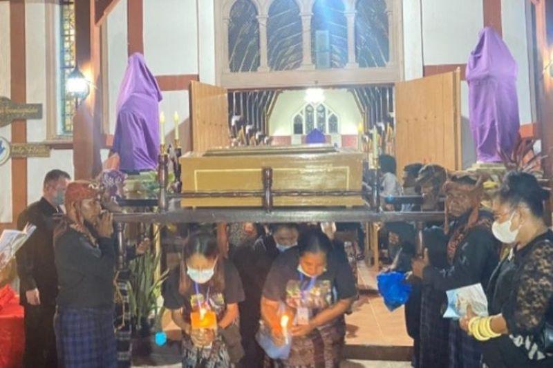  Mengenal Ritual Agama Logu Senhor, Warisan Bangsa Portugis di Kampung Sikka