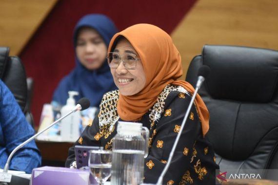  DPR Minta Kemendikbudristek Usut Dugaan Kecurangan dalam PPDB