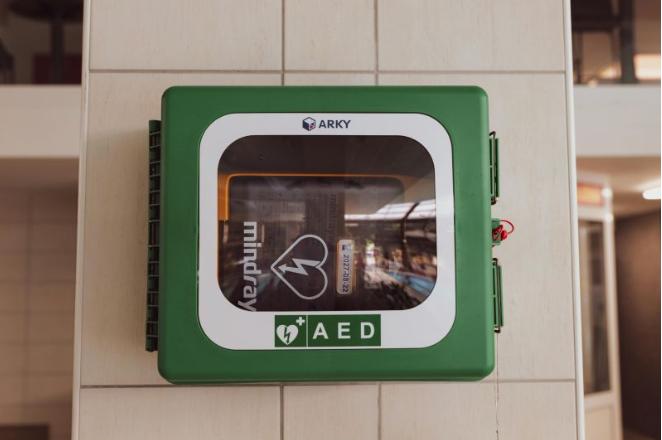  Pentingnya Alat AED untuk Tentukan Pertolongan Pertama Kelainan Irama Jantung