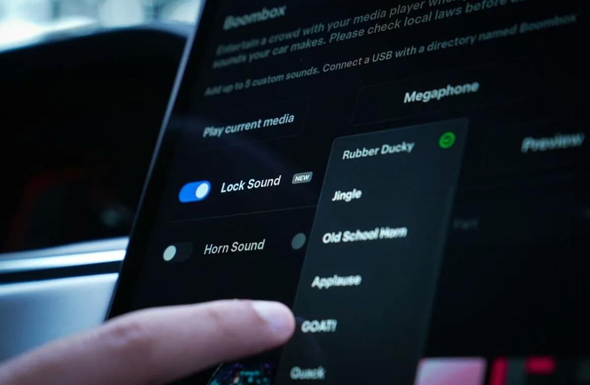  Layar Sentuh Tidak Selalu Lebih Baik dari Tombol Fisik pada Mobil