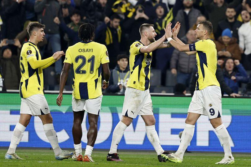  Fenerbahce Menang Meyakinkan Atas Aderlecht dengan Skor 3-0