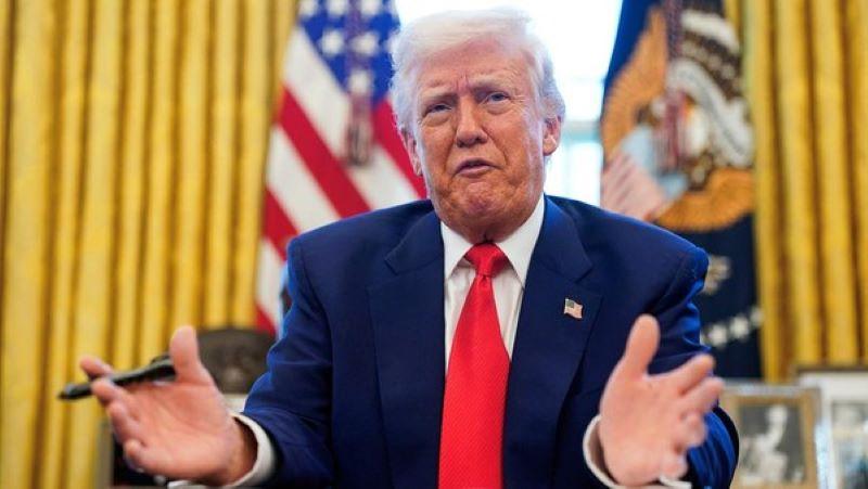  Trump Peringatkan Pengecualian Tarif Telepon Pintar dan Komputer Hanya Sementara