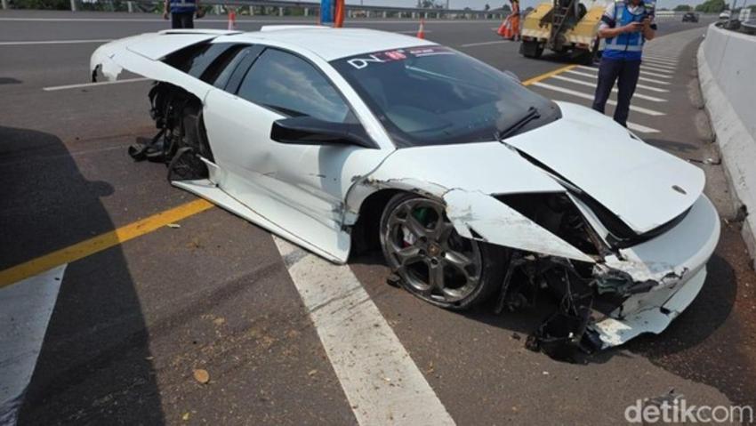  Lamborghini Ringsek di Tol Tangerang, Ini Kronologi Lengkapnya!