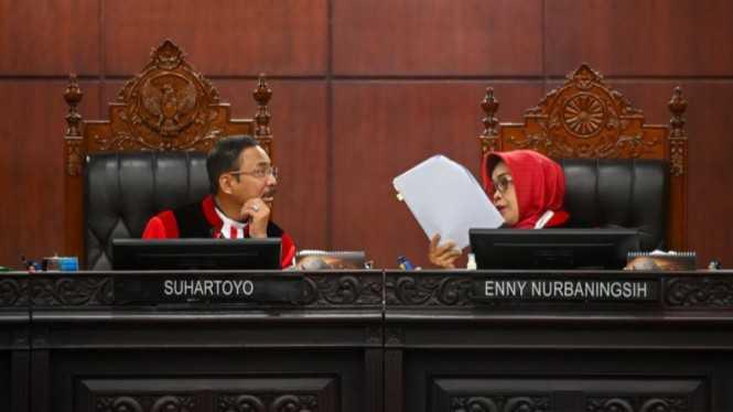   Larangan Rangkap Jabatan Wamen: MK Tegas, Istana Pelajari Putusan