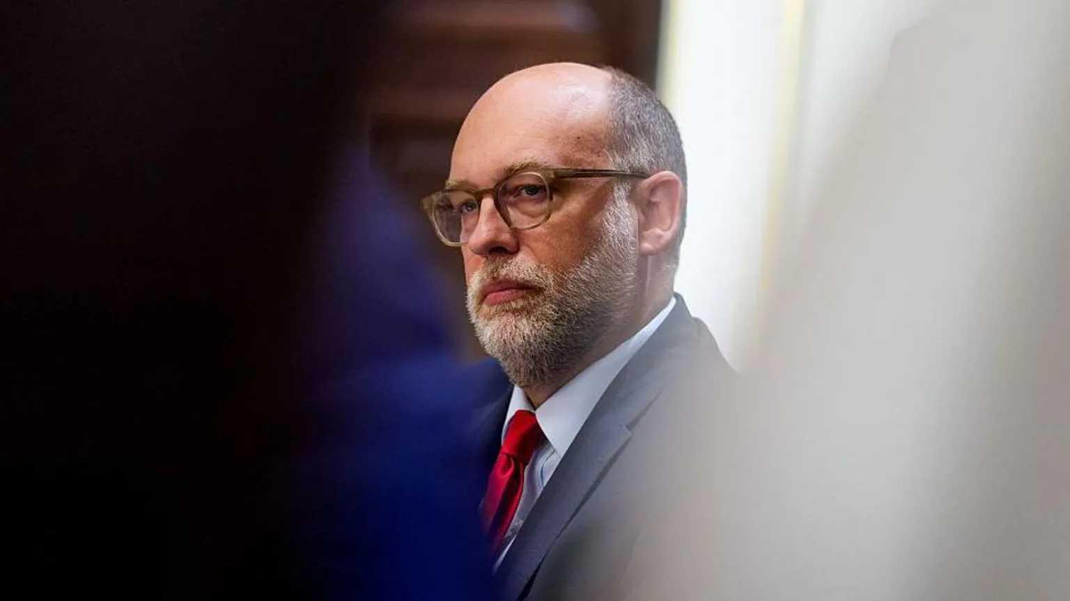  Trump Mulai PHK Ribuan Pegawai Federal di Tengah Penutupan Pemerintahan AS