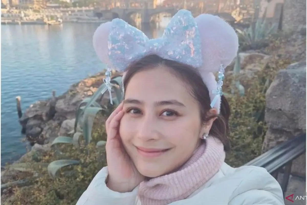  Artis Indonesia Rayakan Tahun Baru 2026 dari Disney Sea hingga Hangatnya Momen Keluarga