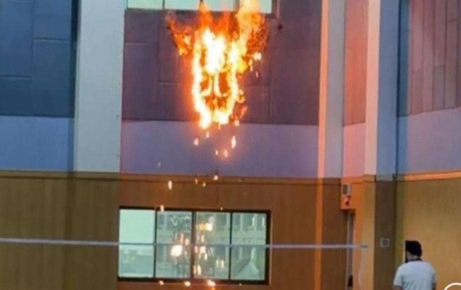  Sambaran Petir Diduga Jadi Pemicu Kebakaran Sekolah Tzu Chi di PIK Jakarta Utara