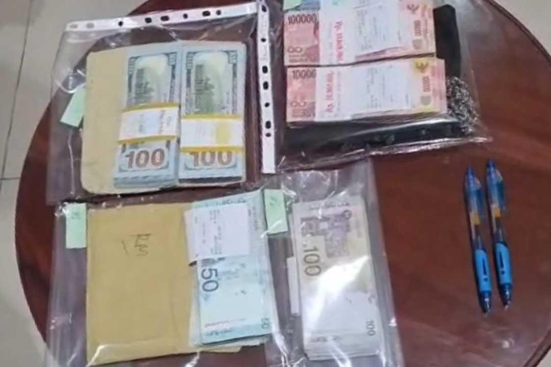  KPK Geledah Safe Deposit Box di Medan, Sita Aset Rp2 Miliar Terkait Korupsi Bea Cukai